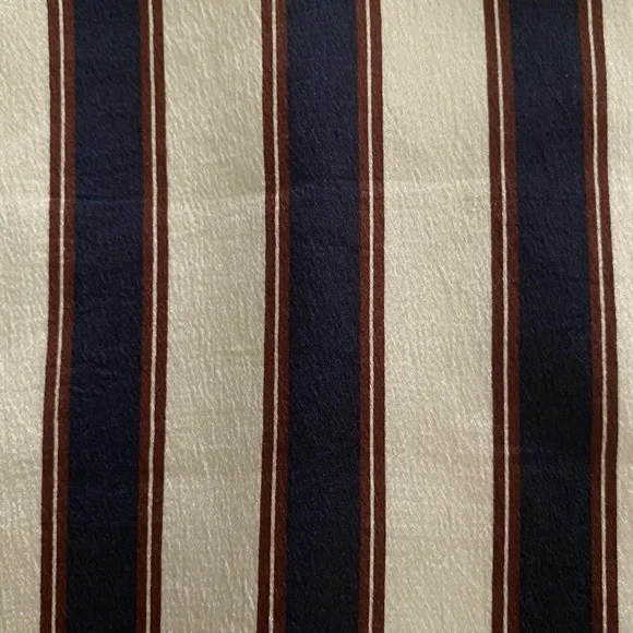 Top - Picture 3 of 6